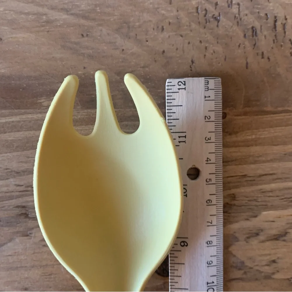 Tupperware Vintage Harvest Gold Salad Forks Tongs